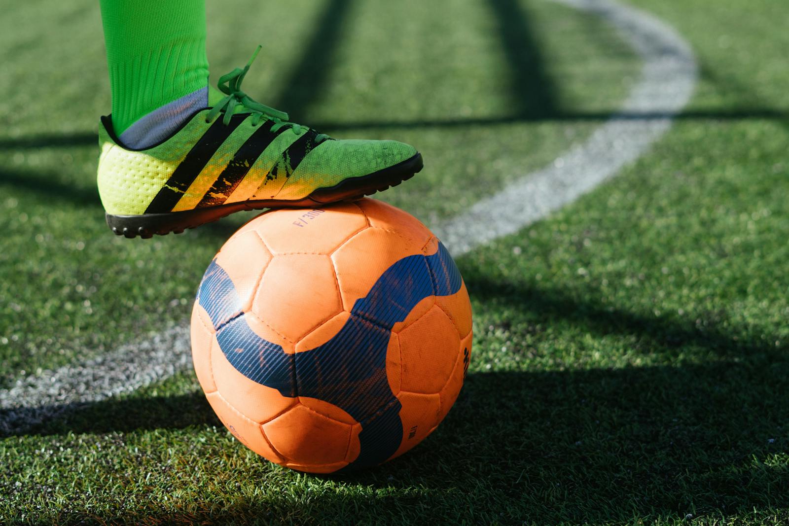 蓝宇彩票 · 开奖场